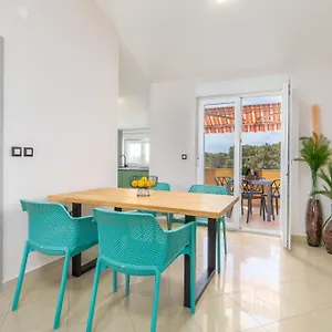 Apartman Vito With Sea View, Fazana